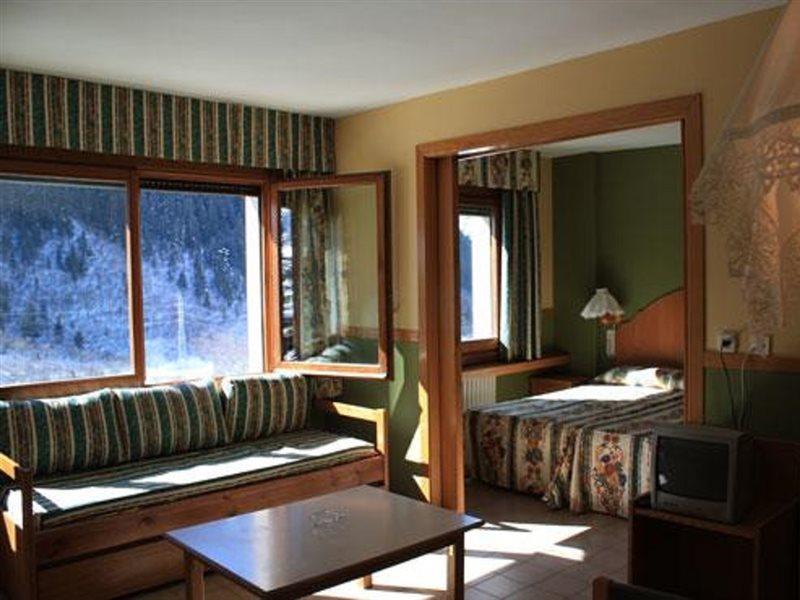 Apartamentos Solneu Бакейра-Берет Экстерьер фото