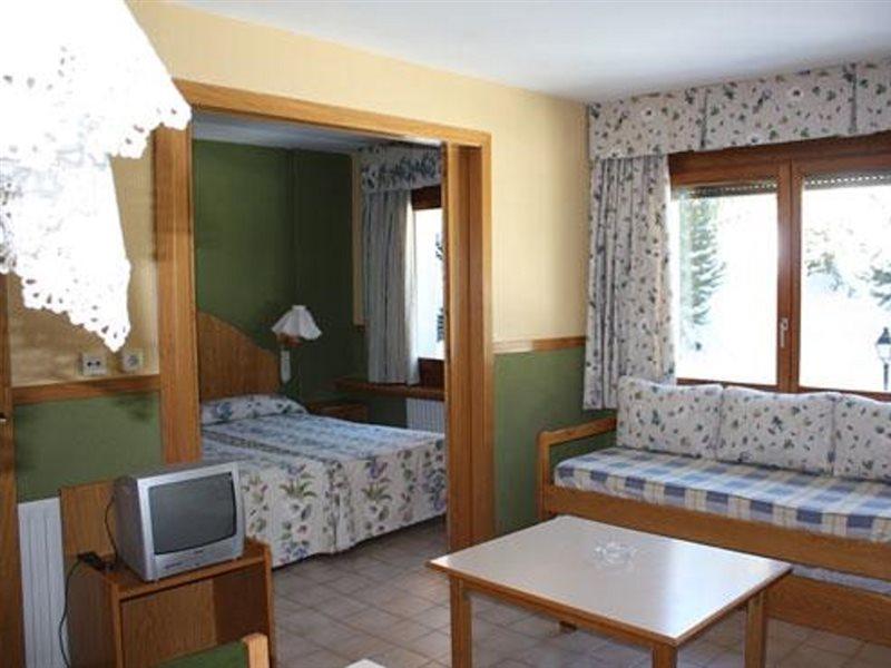 Apartamentos Solneu Бакейра-Берет Экстерьер фото